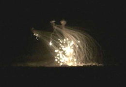 bombardamento al fosforo bianco su Fallujah