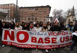 Studenti manifestano a Vicenza